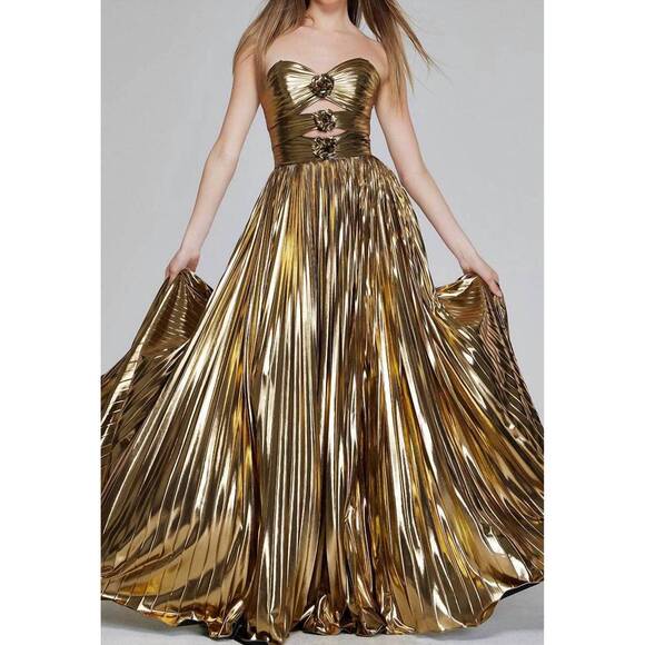 JOVANI Dresses & Skirts - NEW JOVANI metallic cutout evening gown in gold